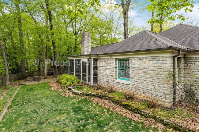 Building Photo - 413 Walhalla Rd