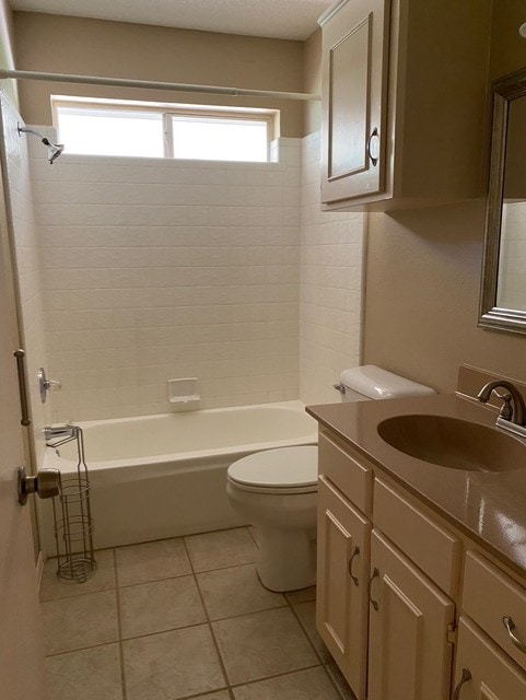 Building Photo - 5105 Woodgate Dr