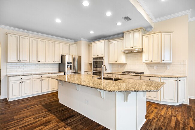 Building Photo - 4006 Fall Oak Terrace