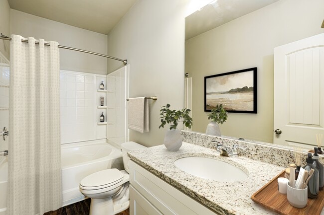 Building Photo - 56 Madaline Ln