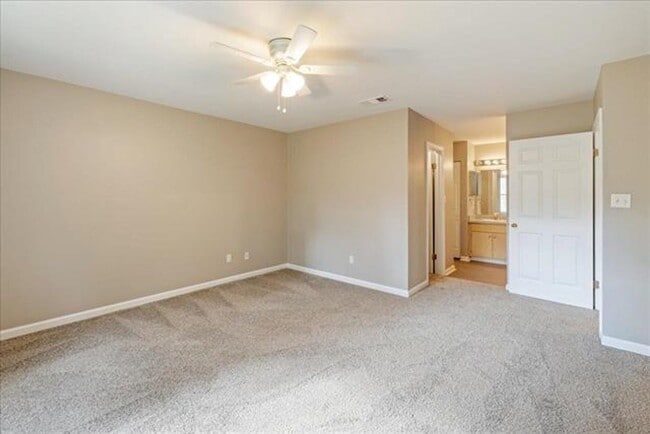 Building Photo - East Tallahassee Brick Townhome With One Car Garage