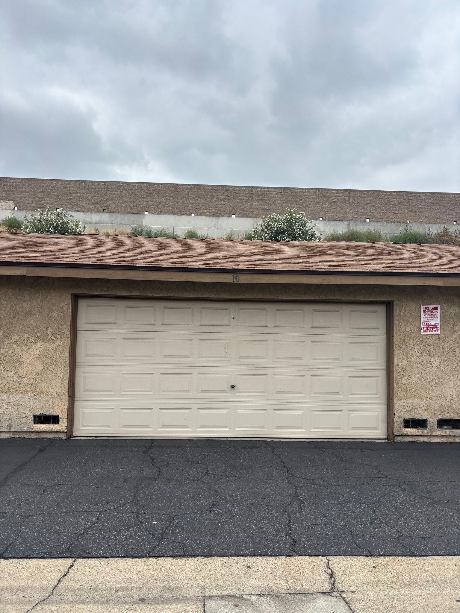 Two car garage - 2427 S Fern Ave