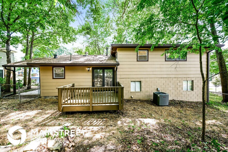 Building Photo - 5762 Northspring Dr