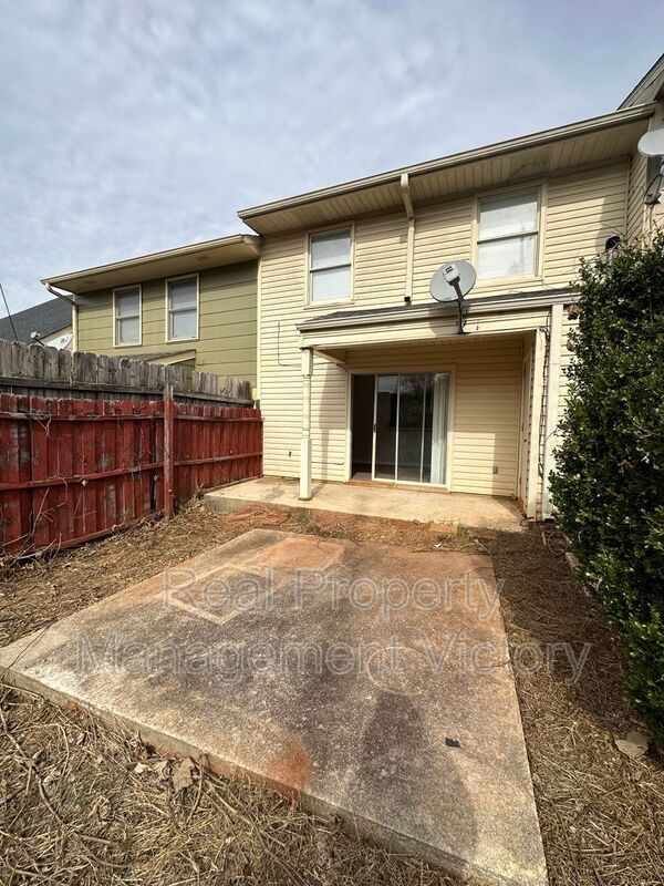 Building Photo - 5040 Cheshire Ct