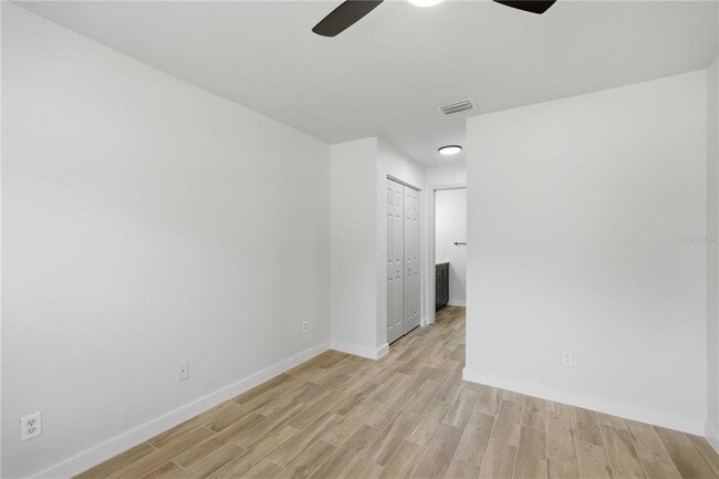 Building Photo - 712 NE 26th St