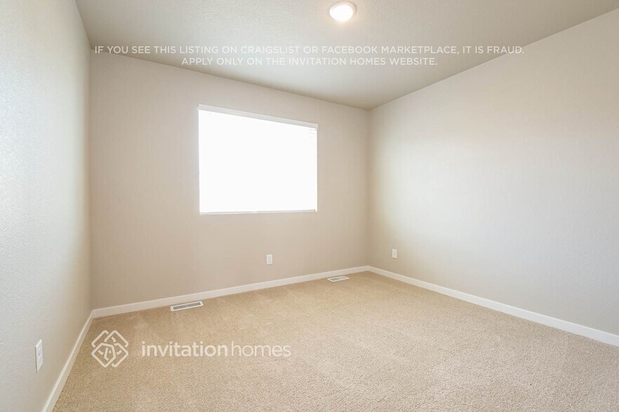 Building Photo - 7215 Dolores Ave