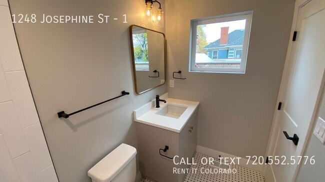 Building Photo - 1248 Josephine St