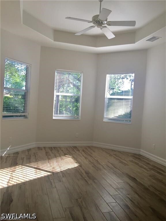 Building Photo - 6473 Caldecott Dr