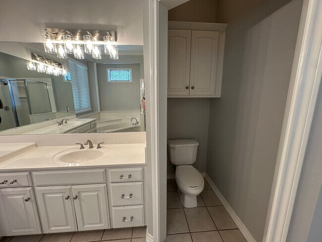 Building Photo - 3934 Hanover Pl
