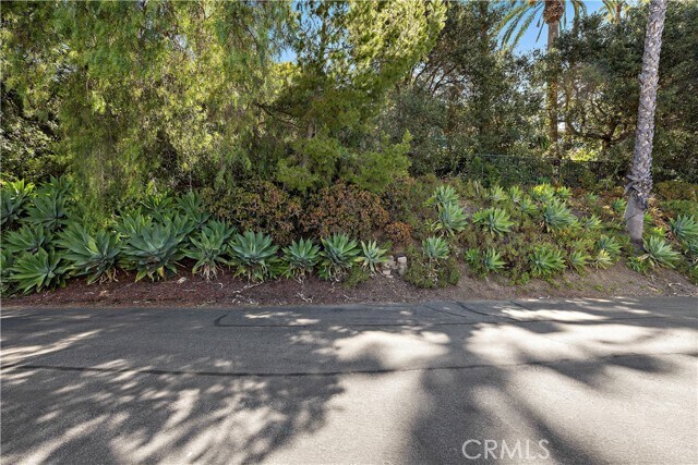 Building Photo - 11393 La Vereda Dr