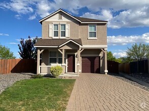 Building Photo - NW Reno House - Large Yard with Mountain &...