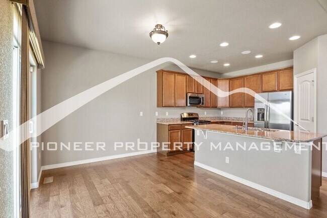 Building Photo - 6758 Black Saddle Dr