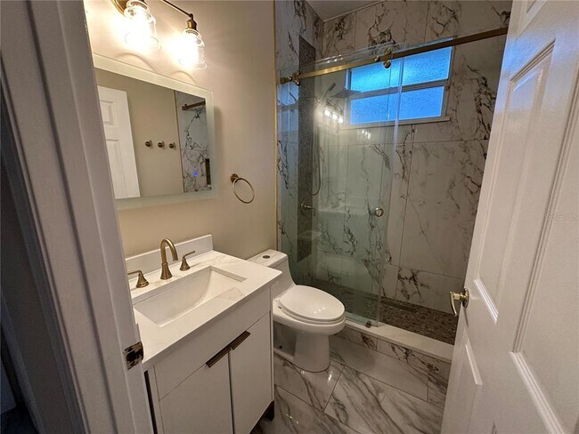 Building Photo - 3637 Rothbury Dr