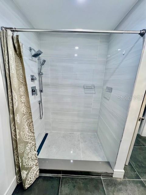 Building Photo - 10810 Freedom Dr