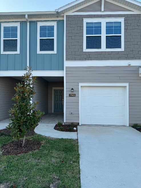 Building Photo - 3965 Field Daisy Pl