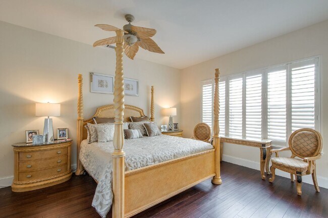 Building Photo - "Charming 3 Bed, 2.5 Bath Rental in Blufft...