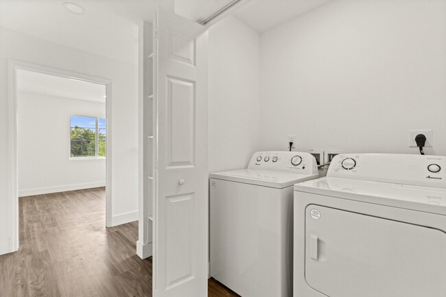 Building Photo - 4498 SW Port St Lucie Blvd