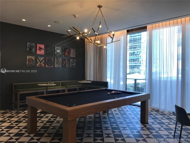 Building Photo - 801 S Miami Ave