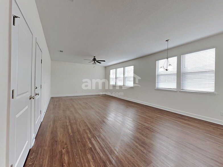 Building Photo - 105 Moultrie Crossing Ln