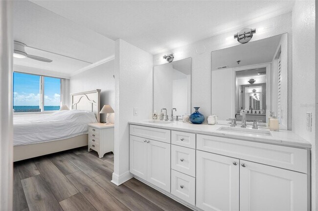 Building Photo - 6372 Palma Del Mar Blvd S