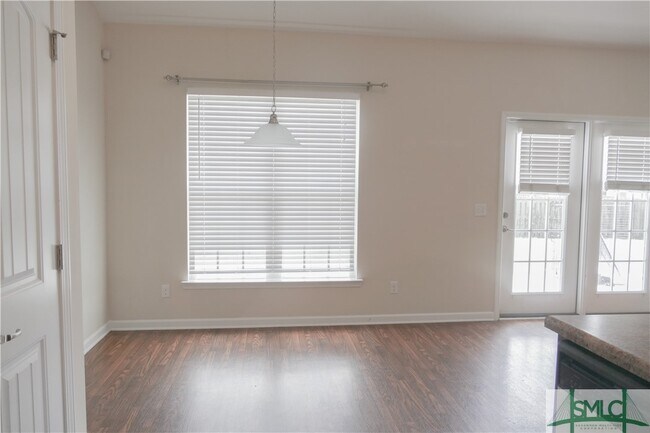 Building Photo - 112 Grayson Ave