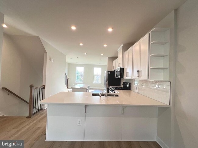 Building Photo - 4308 Ellipse Ter