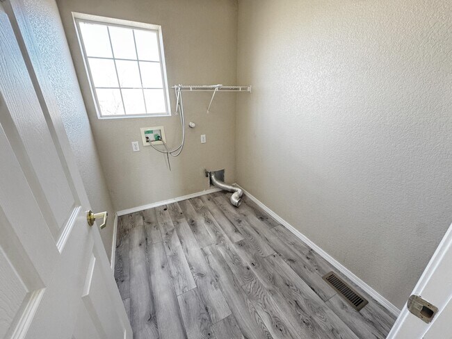 Building Photo - 1131 Pacaya Dr NW