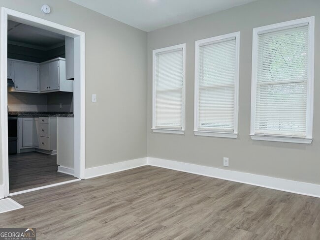 Building Photo - 608 Askew Ave