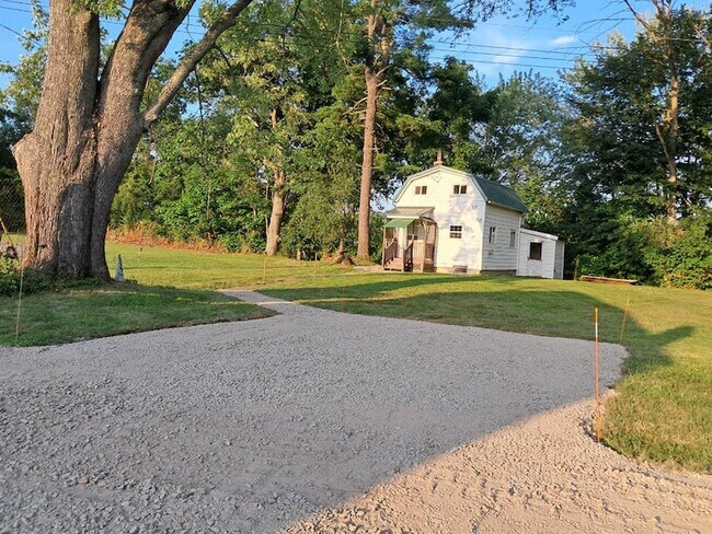 Building Photo - 17 Gage Rd