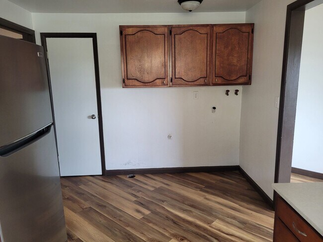 Building Photo - 2146/2148 Monroe Ave