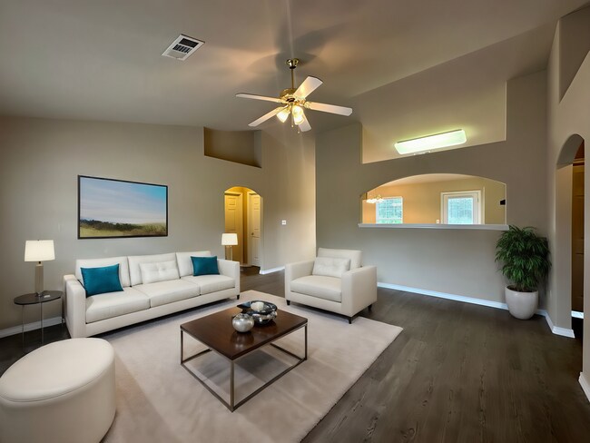 Building Photo - Beautiful Move In Ready 3 Bed 2 Bath for R...
