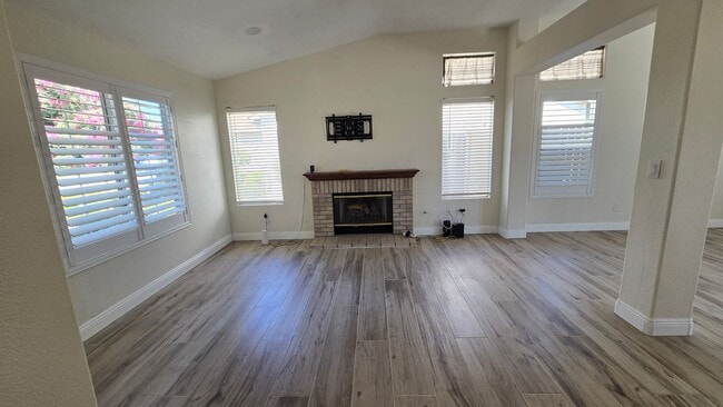Building Photo - 8719 Starfish Dr