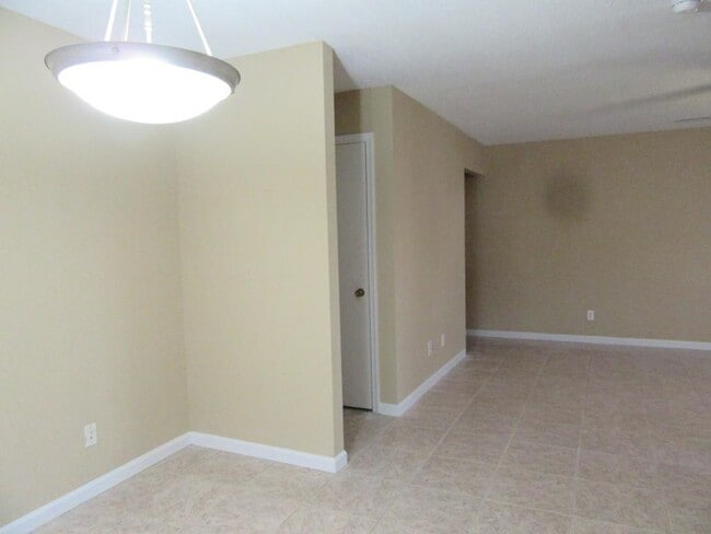 Building Photo - 1450 Turkey Ridge Rd
