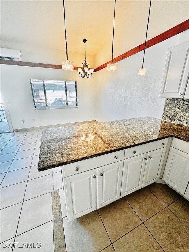 Building Photo - 826 Wiggins Pass Rd