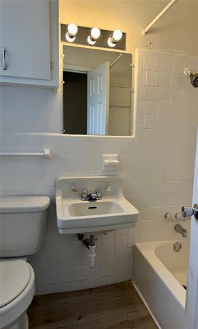 Building Photo - 1126 S Bowie Dr