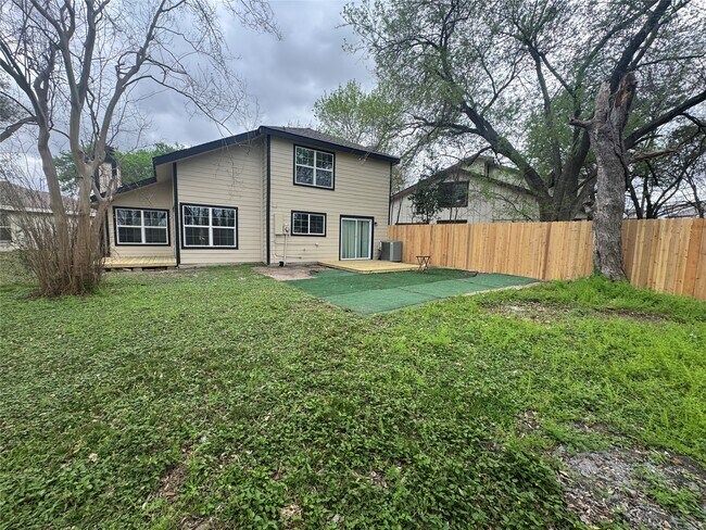 Building Photo - 13626 Sunswept Way