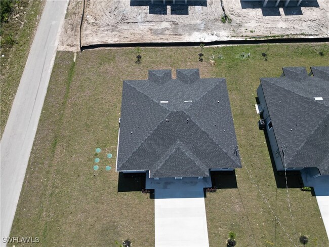 Building Photo - 1267 Hillcrest St E