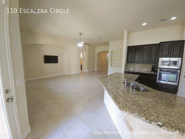 Building Photo - Luxurious Living in a Gated Community - 4 ...