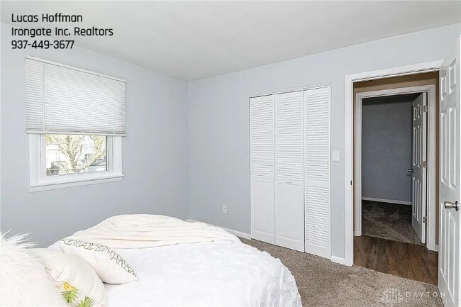 Building Photo - 4337 Woodcliffe Ave