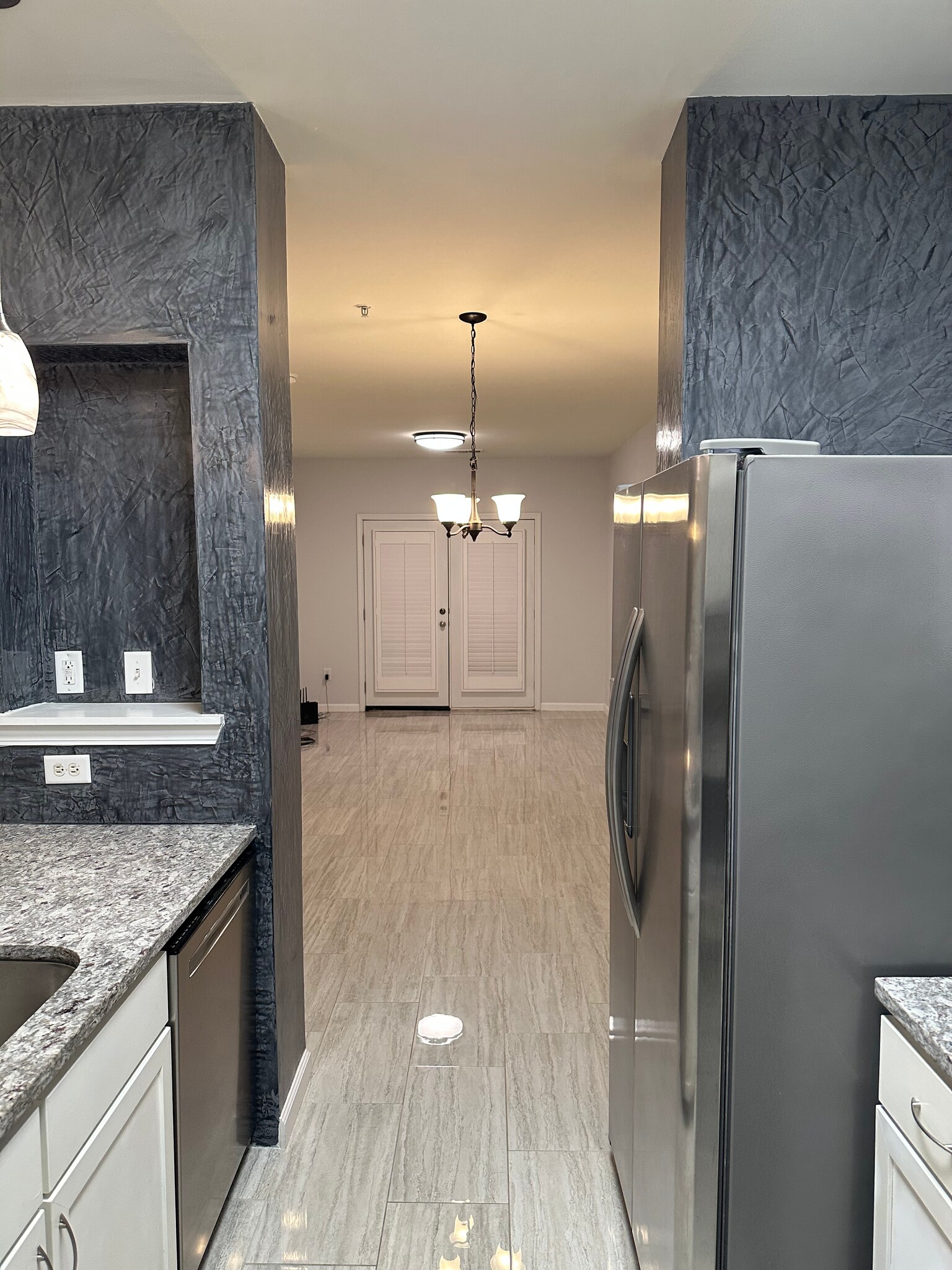 Building Photo - 2020 5th Ave S