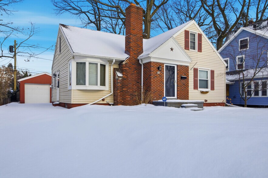 Primary Photo - 406 Tarrington Rd