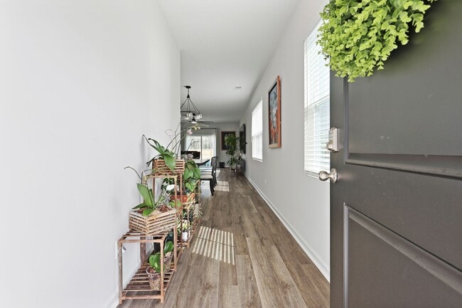 Building Photo - New subdivision, Great Location