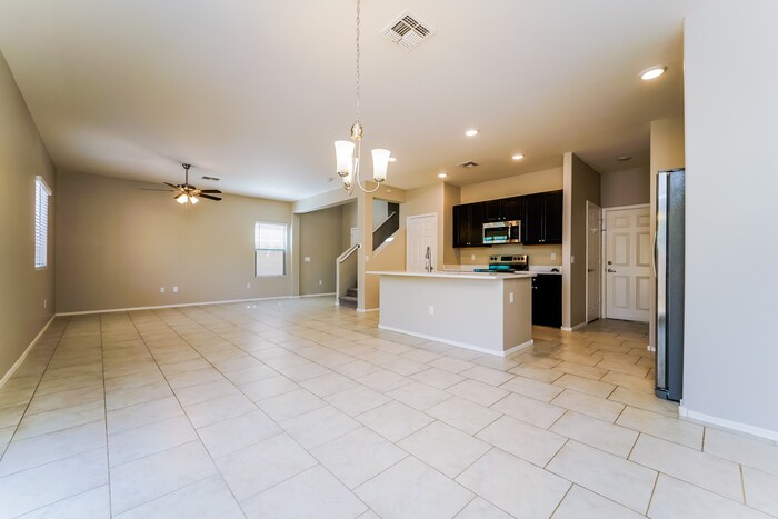 Building Photo - 6531 S Calle Diablo Dr