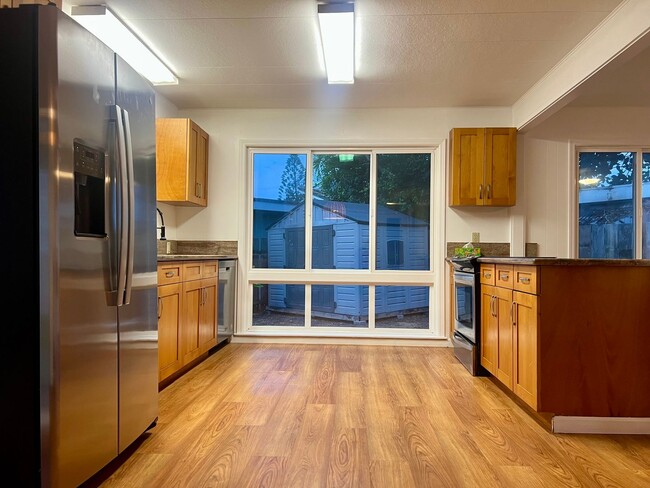 Building Photo - Beautiful, Bright & Airy Beach House--3Beds, 2Baths with Yard