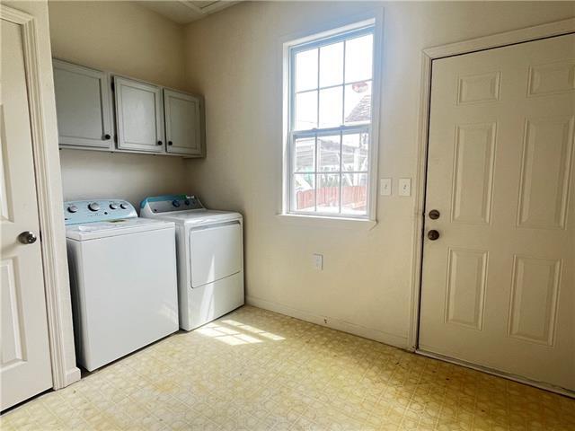 Building Photo - 3140 Toulouse St