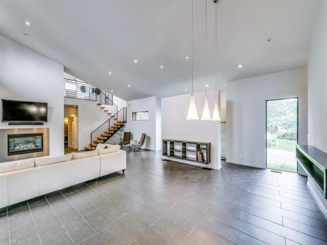 Building Photo - 919 Knott Pl