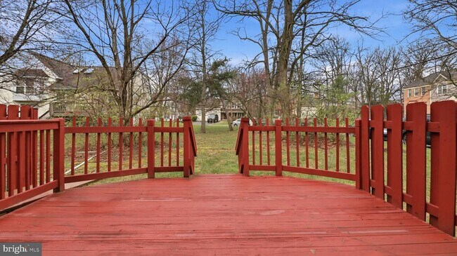 Building Photo - 2628 Deer Ridge Dr