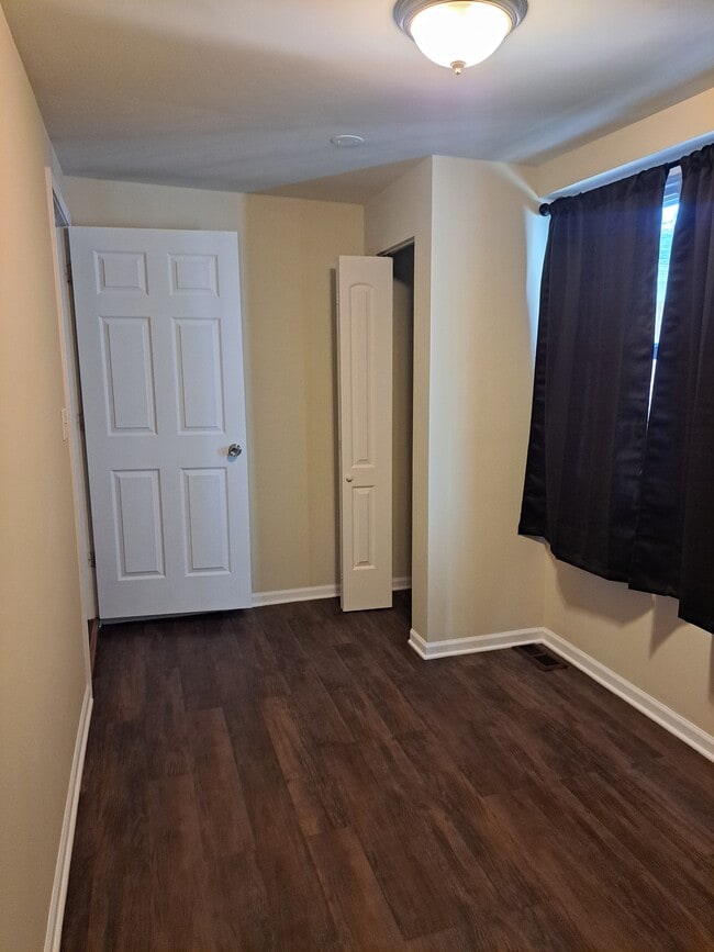 Building Photo - 4847 W Berenice Ave