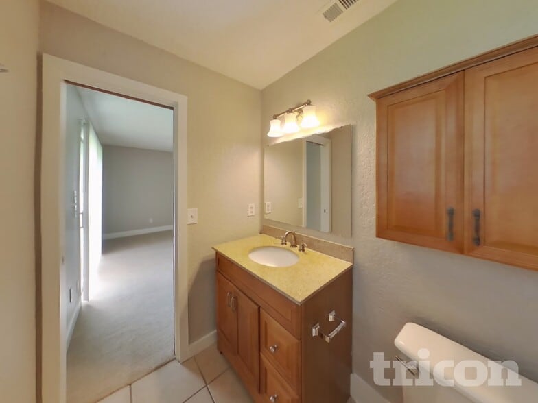 Building Photo - 554 Peregrine Ct