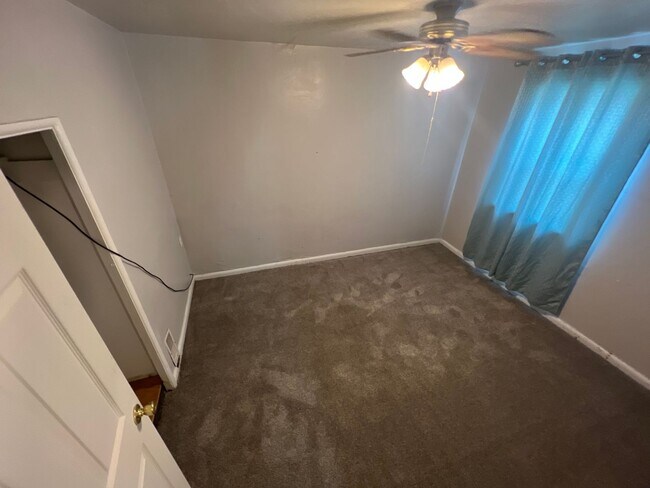 Building Photo - Cleveland